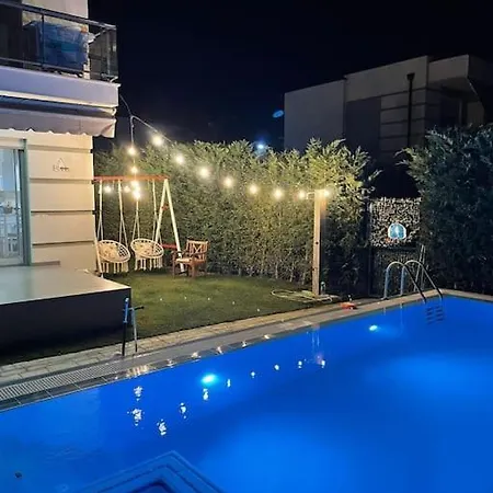 Villa With Private Pool Durrës