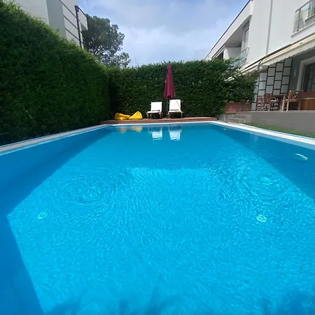 With Private Pool 别墅 *